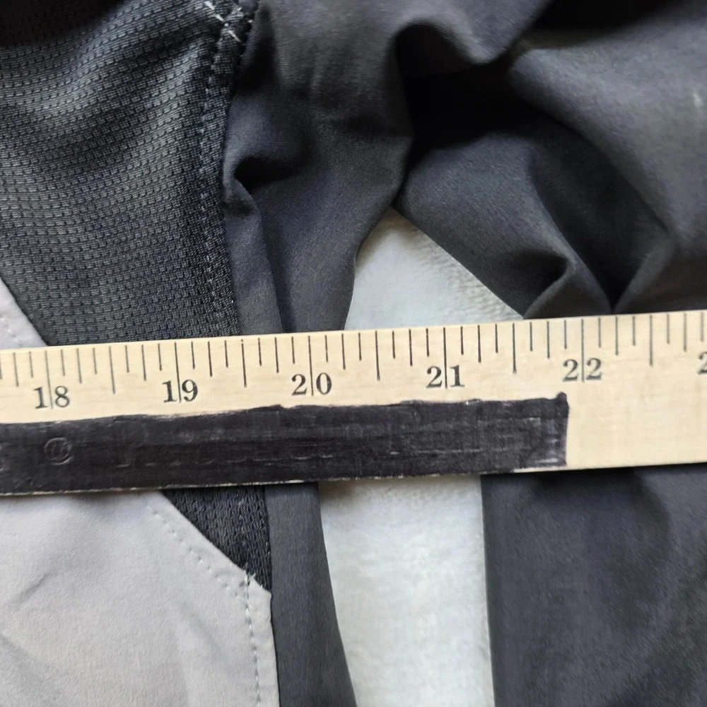 The North Face Flight Series Windbreaker Mens Medium Gray Black‎ Vintage